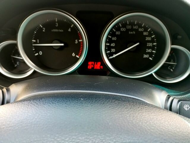 Черный Мазда 6, объемом двигателя 2 л и пробегом 300 тыс. км за 6800 $, фото 6 на Automoto.ua