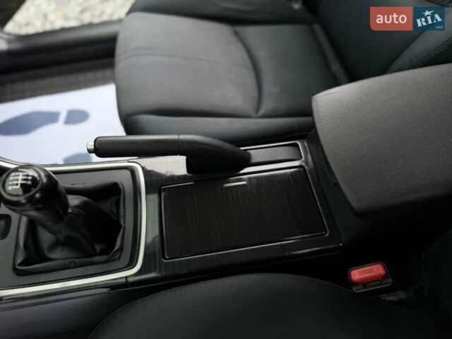 Черный Мазда 6, объемом двигателя 2.2 л и пробегом 250 тыс. км за 6150 $, фото 61 на Automoto.ua