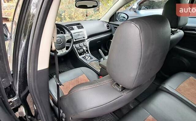 Чорний Мазда 6, об'ємом двигуна 2 л та пробігом 200 тис. км за 7800 $, фото 6 на Automoto.ua