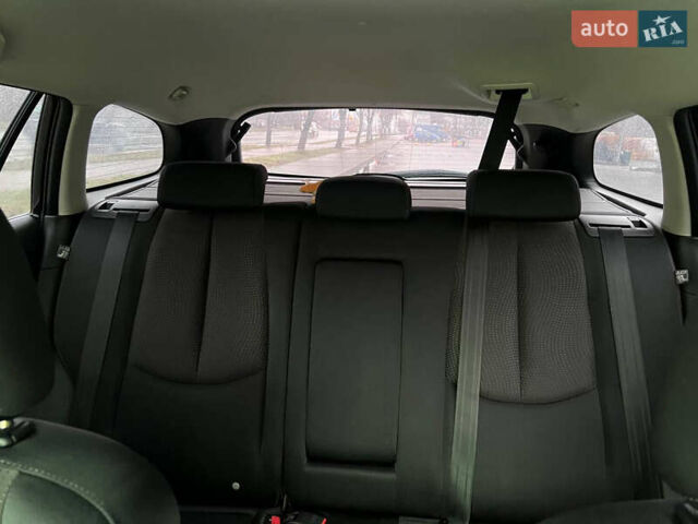 Чорний Мазда 6, об'ємом двигуна 2 л та пробігом 268 тис. км за 7000 $, фото 13 на Automoto.ua