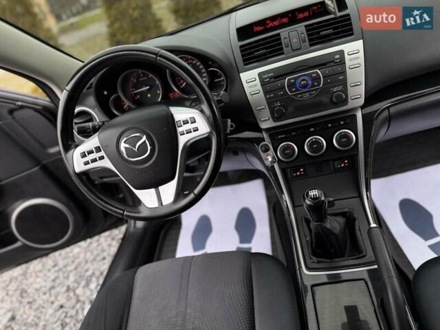 Черный Мазда 6, объемом двигателя 2.2 л и пробегом 250 тыс. км за 6150 $, фото 73 на Automoto.ua