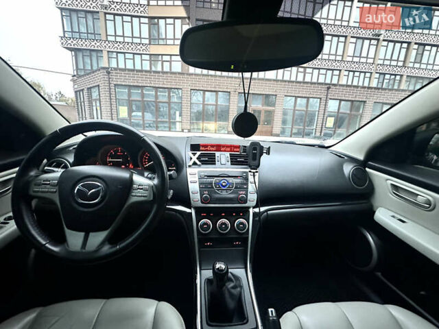 Черный Мазда 6, объемом двигателя 2 л и пробегом 235 тыс. км за 9200 $, фото 9 на Automoto.ua