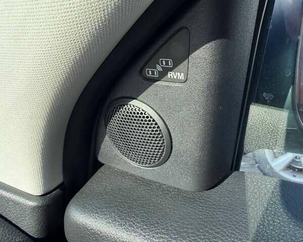 Чорний Мазда 6, об'ємом двигуна 2.2 л та пробігом 278 тис. км за 6999 $, фото 9 на Automoto.ua