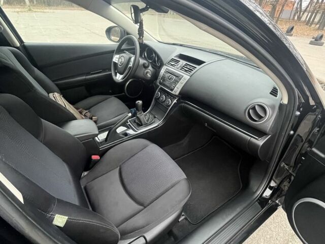 Черный Мазда 6, объемом двигателя 2 л и пробегом 180 тыс. км за 7600 $, фото 13 на Automoto.ua