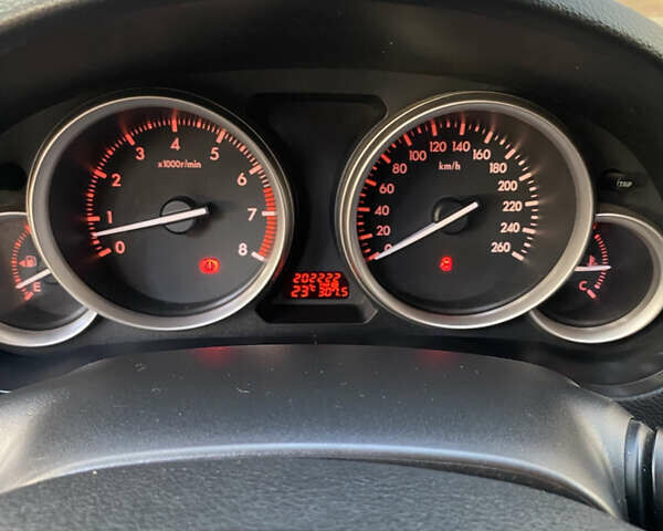 Чорний Мазда 6, об'ємом двигуна 1.8 л та пробігом 202 тис. км за 8000 $, фото 6 на Automoto.ua