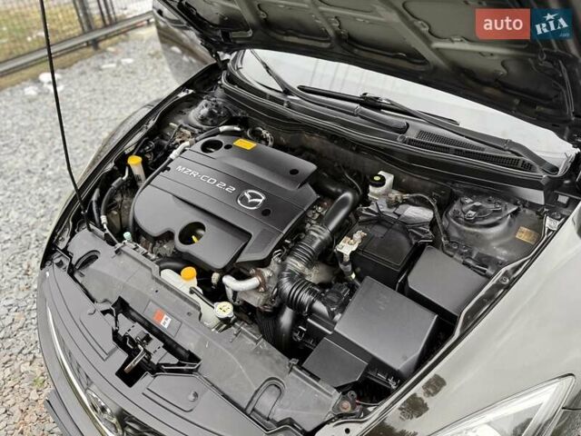 Черный Мазда 6, объемом двигателя 2.2 л и пробегом 250 тыс. км за 6150 $, фото 90 на Automoto.ua