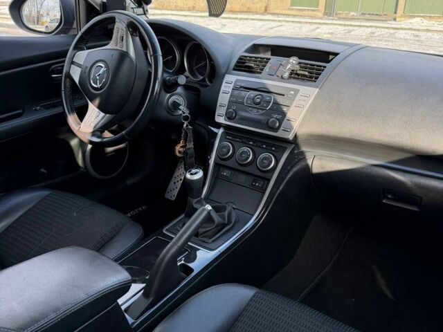 Чорний Мазда 6, об'ємом двигуна 2.2 л та пробігом 278 тис. км за 6999 $, фото 6 на Automoto.ua