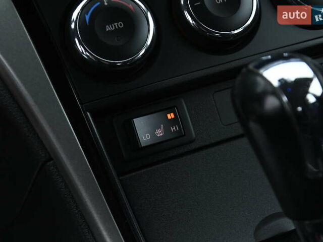 Черный Мазда 6, объемом двигателя 2 л и пробегом 191 тыс. км за 7999 $, фото 22 на Automoto.ua