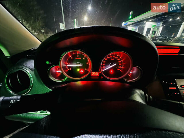 Черный Мазда 6, объемом двигателя 2.18 л и пробегом 237 тыс. км за 6700 $, фото 9 на Automoto.ua