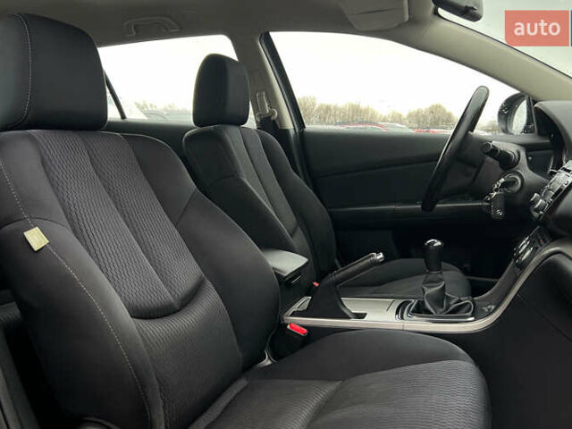 Чорний Мазда 6, об'ємом двигуна 1.8 л та пробігом 190 тис. км за 7800 $, фото 13 на Automoto.ua