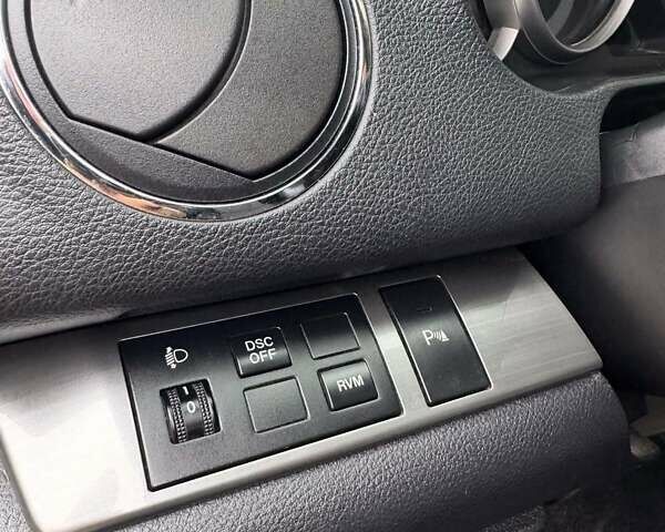 Черный Мазда 6, объемом двигателя 2.2 л и пробегом 320 тыс. км за 7600 $, фото 7 на Automoto.ua