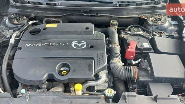 Черный Мазда 6, объемом двигателя 2.2 л и пробегом 241 тыс. км за 3800 $, фото 12 на Automoto.ua