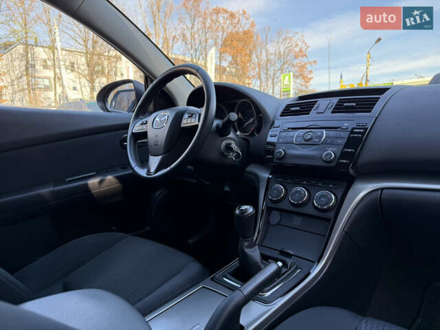 Чорний Мазда 6, об'ємом двигуна 2.18 л та пробігом 210 тис. км за 7500 $, фото 31 на Automoto.ua