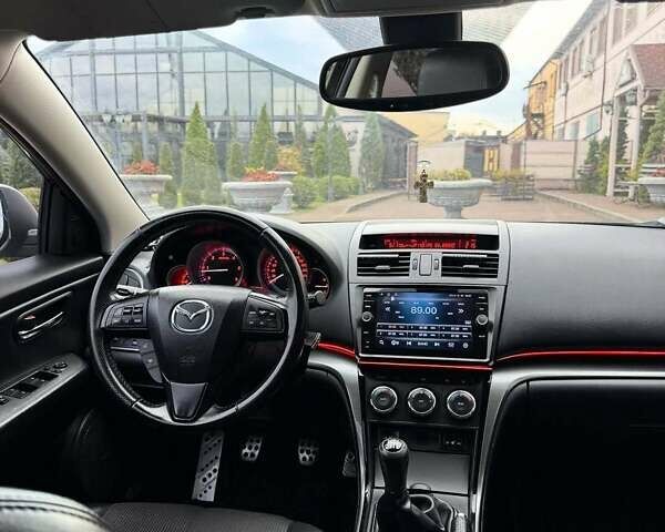Черный Мазда 6, объемом двигателя 2.2 л и пробегом 320 тыс. км за 7600 $, фото 9 на Automoto.ua
