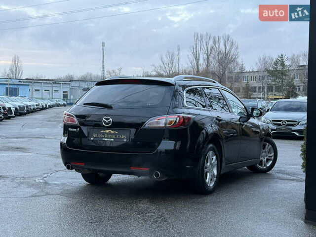Черный Мазда 6, объемом двигателя 2 л и пробегом 220 тыс. км за 8600 $, фото 1 на Automoto.ua