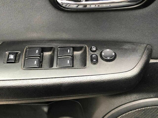 Чорний Мазда 6, об'ємом двигуна 2.2 л та пробігом 236 тис. км за 6999 $, фото 8 на Automoto.ua