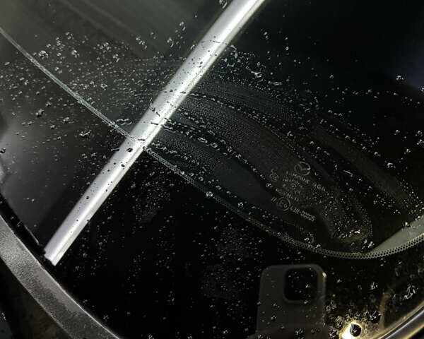 Чорний Мазда 6, об'ємом двигуна 1.8 л та пробігом 260 тис. км за 7900 $, фото 16 на Automoto.ua