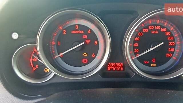 Чорний Мазда 6, об'ємом двигуна 2.2 л та пробігом 210 тис. км за 8000 $, фото 10 на Automoto.ua