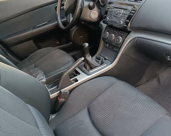Чорний Мазда 6, об'ємом двигуна 2.2 л та пробігом 300 тис. км за 8200 $, фото 8 на Automoto.ua