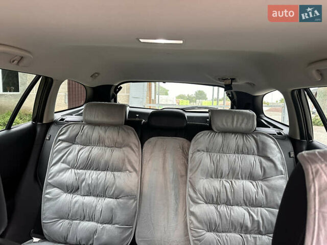 Черный Мазда 6, объемом двигателя 2.18 л и пробегом 321 тыс. км за 6400 $, фото 19 на Automoto.ua