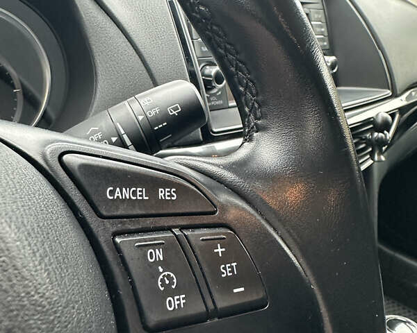 Черный Мазда 6, объемом двигателя 2.2 л и пробегом 266 тыс. км за 10600 $, фото 8 на Automoto.ua