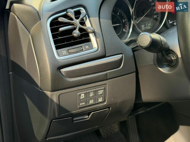 Чорний Мазда 6, об'ємом двигуна 2.2 л та пробігом 210 тис. км за 9000 $, фото 17 на Automoto.ua