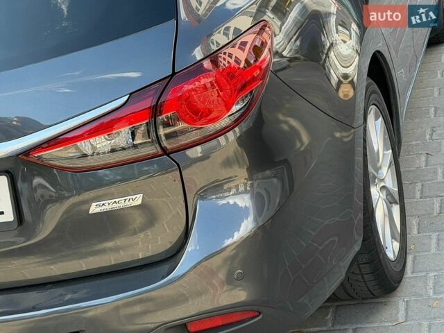 Чорний Мазда 6, об'ємом двигуна 2.2 л та пробігом 210 тис. км за 9000 $, фото 7 на Automoto.ua