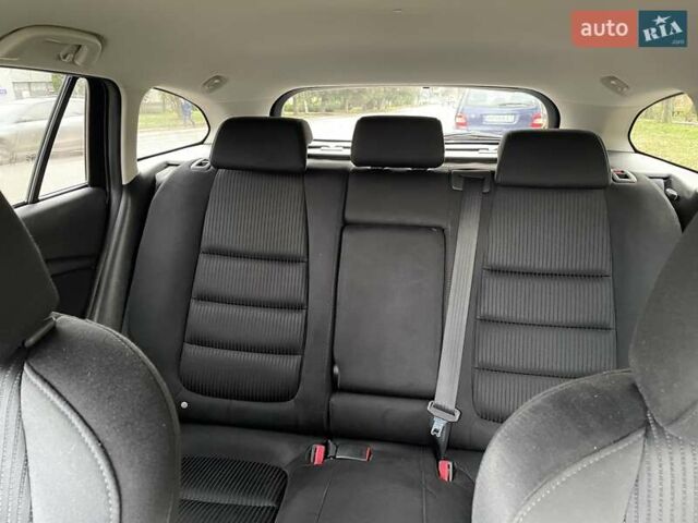 Черный Мазда 6, объемом двигателя 2.18 л и пробегом 240 тыс. км за 9500 $, фото 20 на Automoto.ua