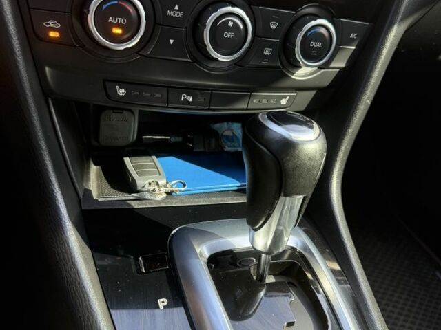 Черный Мазда 6, объемом двигателя 2.2 л и пробегом 272 тыс. км за 12500 $, фото 23 на Automoto.ua