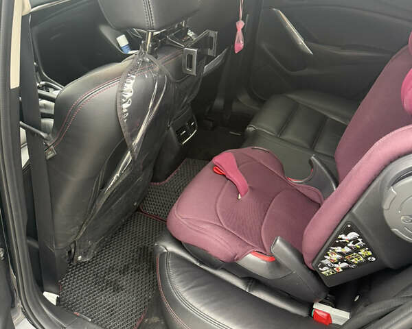 Черный Мазда 6, объемом двигателя 2.19 л и пробегом 261 тыс. км за 11000 $, фото 11 на Automoto.ua