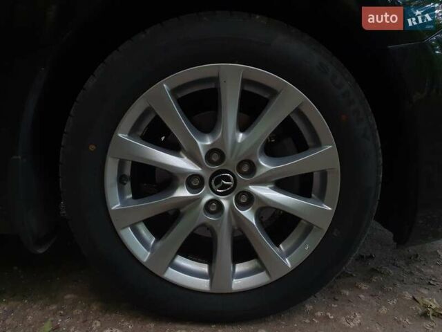 Черный Мазда 6, объемом двигателя 2.19 л и пробегом 291 тыс. км за 11800 $, фото 16 на Automoto.ua