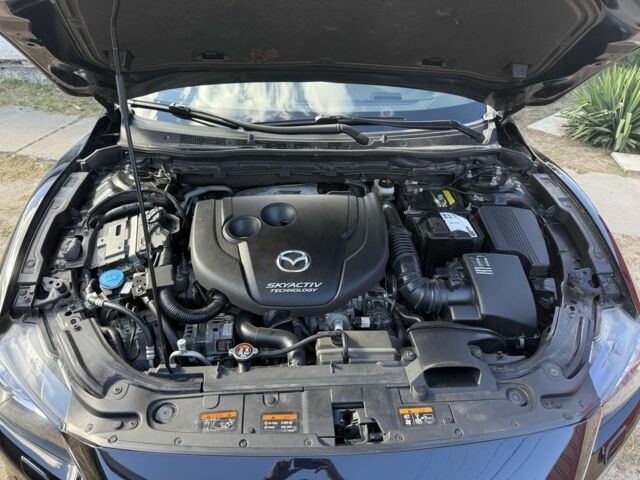 Черный Мазда 6, объемом двигателя 2.2 л и пробегом 272 тыс. км за 12500 $, фото 10 на Automoto.ua