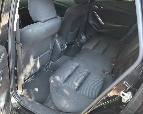 Черный Мазда 6, объемом двигателя 2.19 л и пробегом 270 тыс. км за 10900 $, фото 10 на Automoto.ua