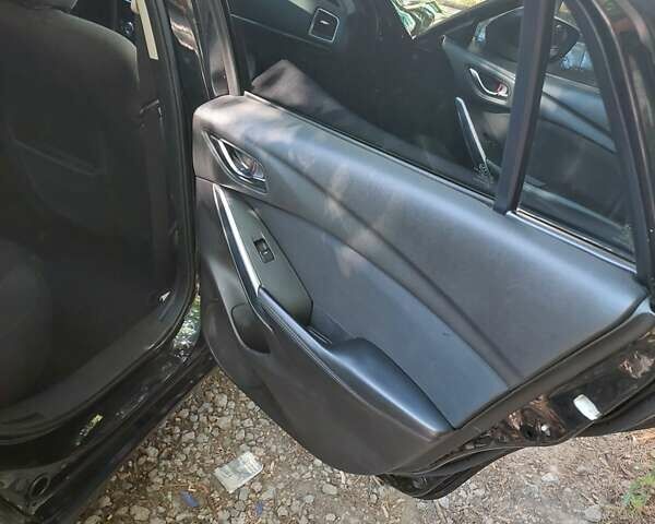 Черный Мазда 6, объемом двигателя 2.19 л и пробегом 270 тыс. км за 10900 $, фото 15 на Automoto.ua