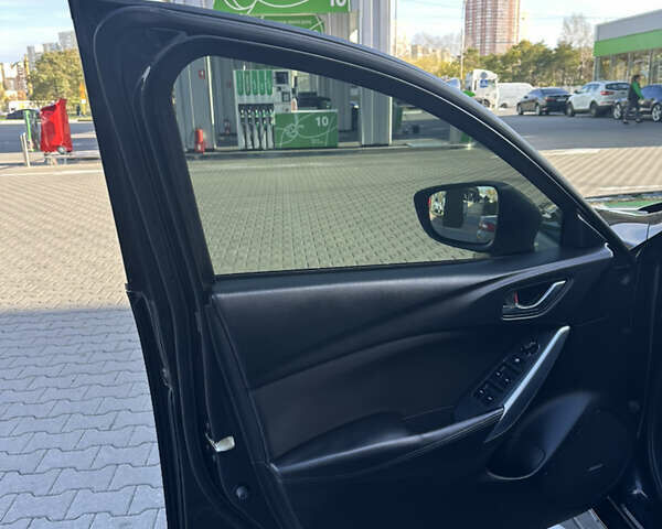 Черный Мазда 6, объемом двигателя 2.18 л и пробегом 256 тыс. км за 12200 $, фото 12 на Automoto.ua