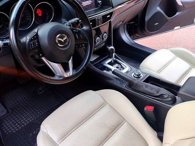 Чорний Мазда 6, об'ємом двигуна 2.2 л та пробігом 26500 тис. км за 10999 $, фото 5 на Automoto.ua