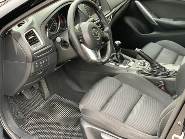 Черный Мазда 6, объемом двигателя 2.2 л и пробегом 259 тыс. км за 9700 $, фото 5 на Automoto.ua