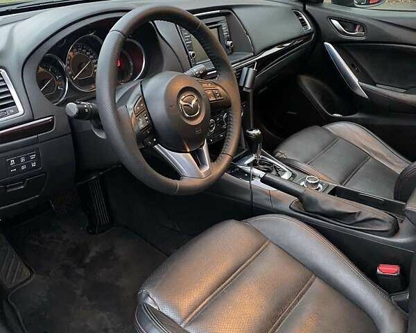Черный Мазда 6, объемом двигателя 2.19 л и пробегом 300 тыс. км за 12200 $, фото 2 на Automoto.ua