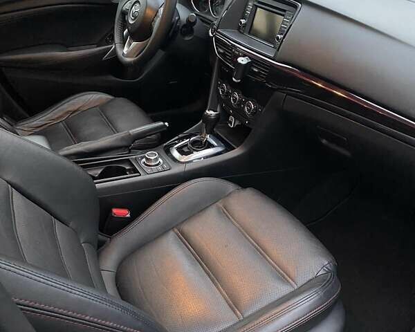 Черный Мазда 6, объемом двигателя 2.19 л и пробегом 300 тыс. км за 12200 $, фото 8 на Automoto.ua