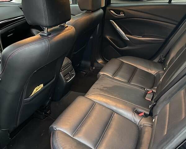 Черный Мазда 6, объемом двигателя 2.19 л и пробегом 300 тыс. км за 12200 $, фото 6 на Automoto.ua