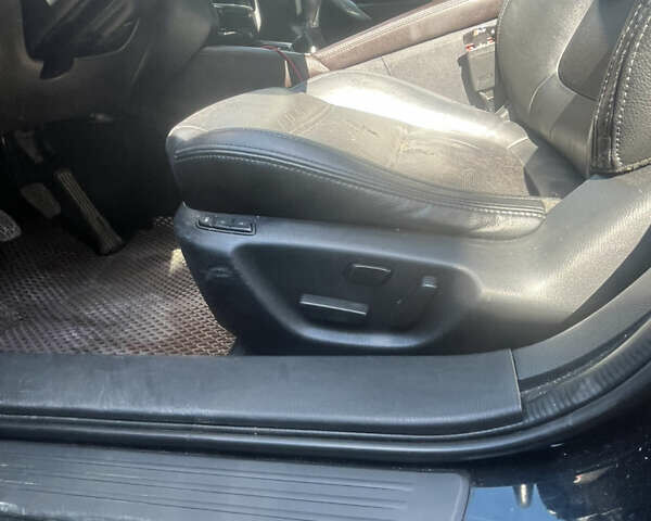 Чорний Мазда 6, об'ємом двигуна 2.19 л та пробігом 285 тис. км за 13500 $, фото 12 на Automoto.ua
