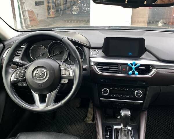 Черный Мазда 6, объемом двигателя 2.19 л и пробегом 270 тыс. км за 11100 $, фото 11 на Automoto.ua