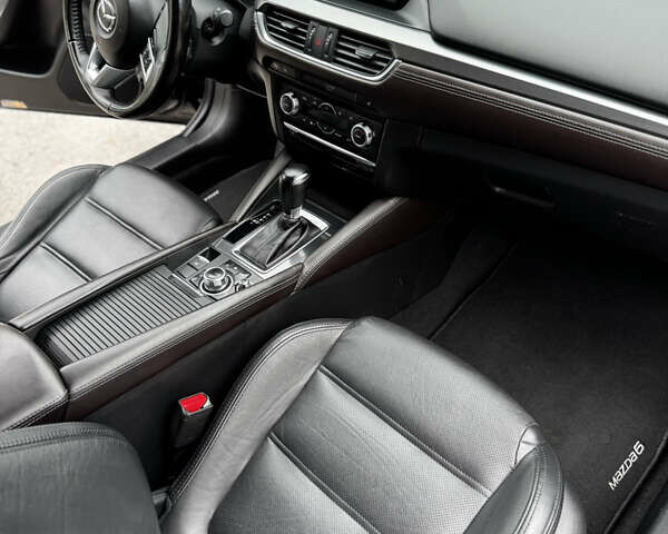 Черный Мазда 6, объемом двигателя 2.2 л и пробегом 173 тыс. км за 14600 $, фото 45 на Automoto.ua