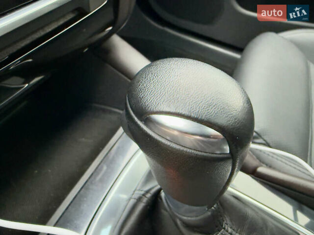 Черный Мазда 6, объемом двигателя 2.2 л и пробегом 194 тыс. км за 14799 $, фото 56 на Automoto.ua