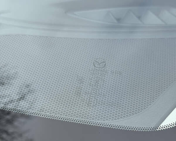 Черный Мазда 6, объемом двигателя 2.2 л и пробегом 219 тыс. км за 14200 $, фото 18 на Automoto.ua