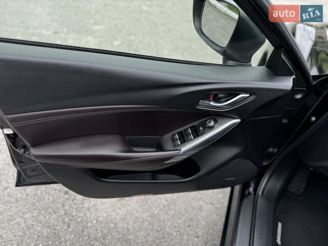 Черный Мазда 6, объемом двигателя 2.2 л и пробегом 173 тыс. км за 14600 $, фото 28 на Automoto.ua