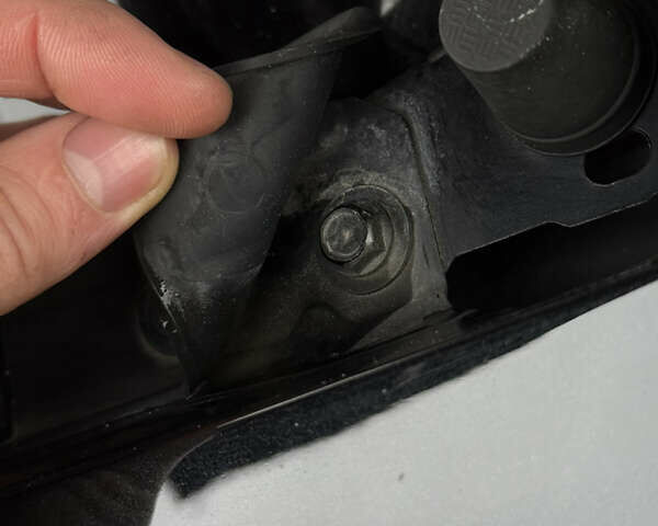 Черный Мазда 6, объемом двигателя 2.2 л и пробегом 219 тыс. км за 14200 $, фото 114 на Automoto.ua