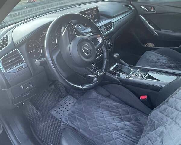 Черный Мазда 6, объемом двигателя 2.19 л и пробегом 160 тыс. км за 15500 $, фото 8 на Automoto.ua