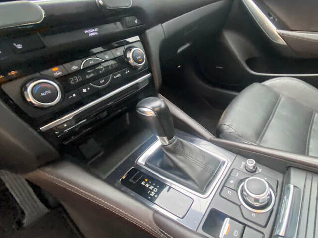 Чорний Мазда 6, об'ємом двигуна 2.2 л та пробігом 175 тис. км за 14900 $, фото 11 на Automoto.ua