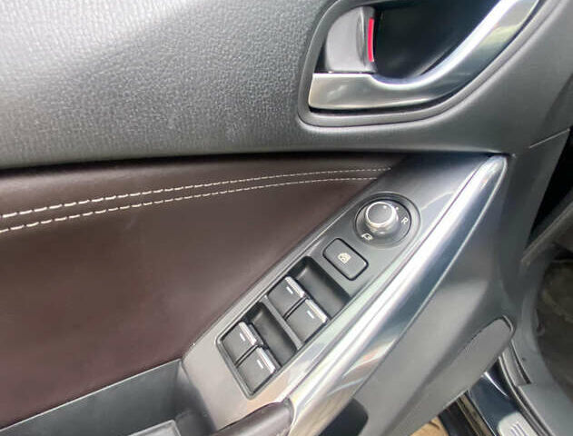 Чорний Мазда 6, об'ємом двигуна 2.2 л та пробігом 175 тис. км за 14900 $, фото 17 на Automoto.ua